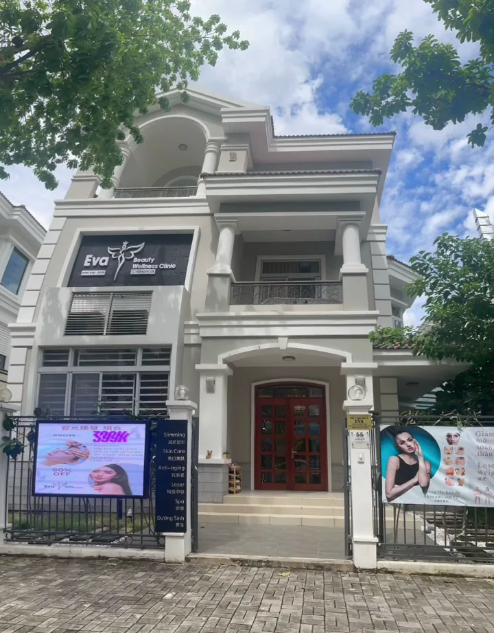 Hình minh họa dịch vụ Phun môi pha lê tại Eva Beauty Clinic.